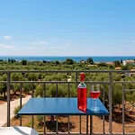 Seaview And Sunsets - Beachside Retreats