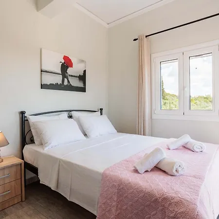 Seaview And Sunsets - Beachside Retreats Agia Kiriaki (Messinia)