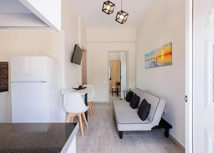 Seaview And Sunsets - Beachside Retreats *