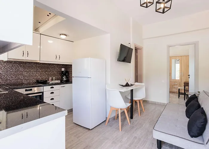 Seaview And Sunsets - Beachside Retreats *