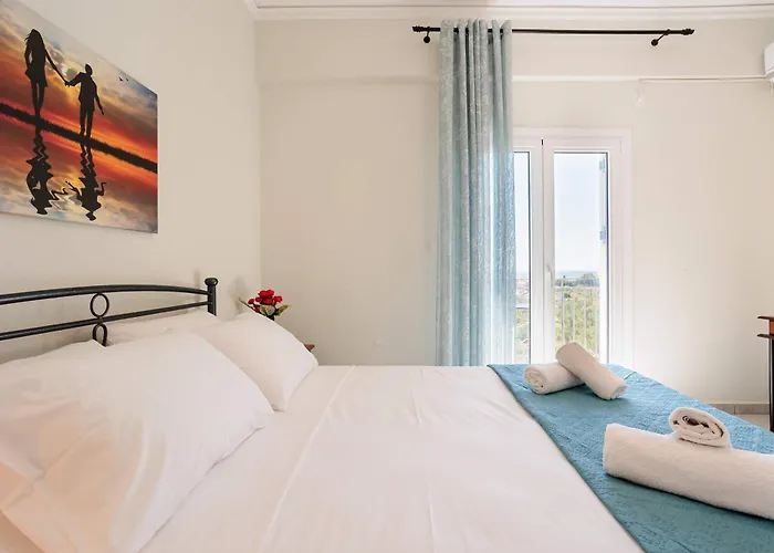 Seaview And Sunsets - Beachside Retreats *